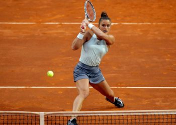 Περίπατος της Σάκκαρη στον πρώτο γύρο του Roland Garros