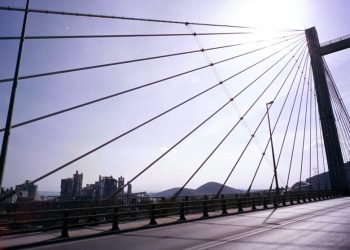 Μυστήριο με τον ταξιτζή που έπεσε από γέφυρα – News.gr