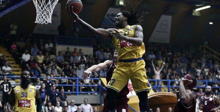 Basket League: Το Περιστέρι πήρε το ματς με τον Ήφαιστο Λήμνο και πέρασε στους «4»