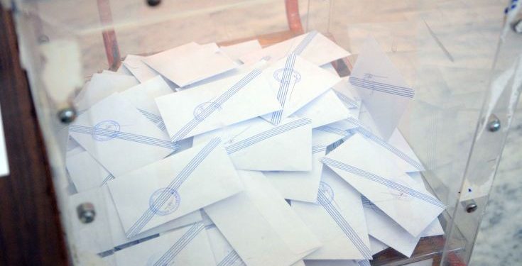 Εκλογές 2019: Έψαχναν την κάλπη σε τμήμα της Αμφιλοχίας