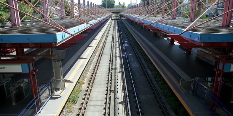 Η ομολογία του 43χρονου για τη σχέση του με τη 14χρονη μαθήτρια – News.gr