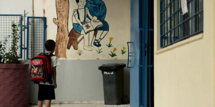 «Σφαίρες, σφαίρες, παντού σφαίρες. Πρέπει να θρηνήσουμε δηλαδή και άλλο θύμα μετά τον Μάριο;»