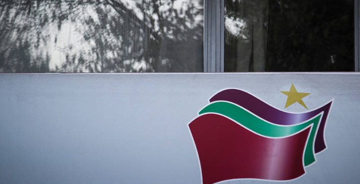 Επίθεση αγνώστων με μπογιές στα γραφεία του ΣΥΡΙΖΑ στα Εξάρχεια