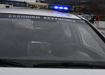 Τροχαίο στη Θεσσαλονίκη, ΙΧ έπεσε σε στάση του ΟΑΣΘ στο Κορδελιό
