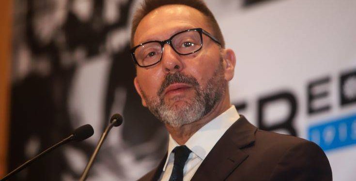 Τον Γιάννη Στουρνάρα βράβευσε το Πανεπιστήμιο Κρήτης – Newsbeast