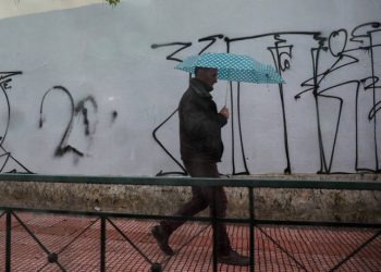Καιρός: Επιστρέφουν οι βροχές και η αφρικανική σκόνη