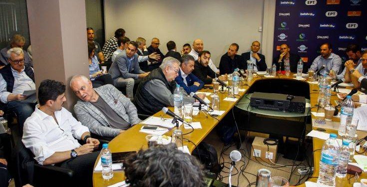 Τον υποβιβασμό του Ολυμπιακού ακόμη και με αναδιάρθρωση ζήτησε ο Παναθηναϊκός