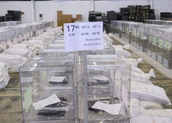 ΔΗΜΟΣΚΟΠΗΣΗ ΓΙΑ ΤΟ “ΕΘΝΟΣ”: Ντέρμπι με την διαφορά στις 3,4 μονάδες