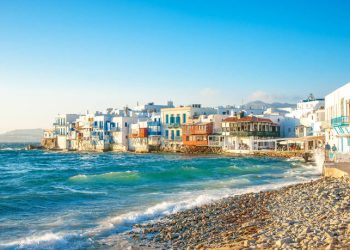 Πλήρωσαν 800 ευρώ για καλαμάρι, μπύρες και νερά στη Μύκονο