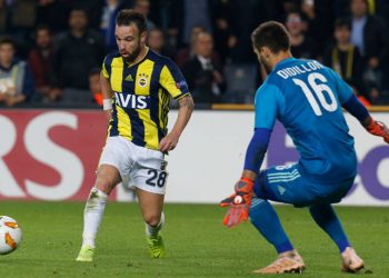 Ολυμπιακός: Ο Βαλμπουενά που πλησιάζει και οι γερμανικές «σειρήνες» για Φορτούνη