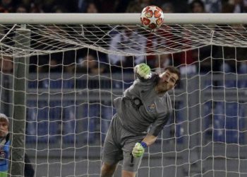 Ίκερ Κασίγιας: Πρόταση της Πόρτο για διοικητικό πόστο