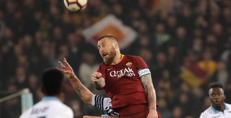 Ρόμα: Έντονες αντιδράσεις για την αποχώρηση του Ντε Ρόσι σε όλον τον κόσμο