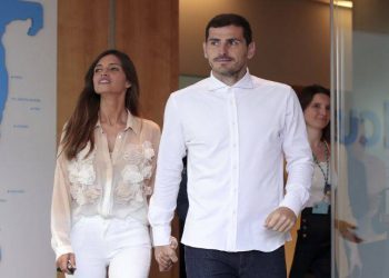 Σάρα Καρμπονέρο: Το πρώτο μήνυμα μετά την εγχείρηση για τον καρκίνο στη μήτρα