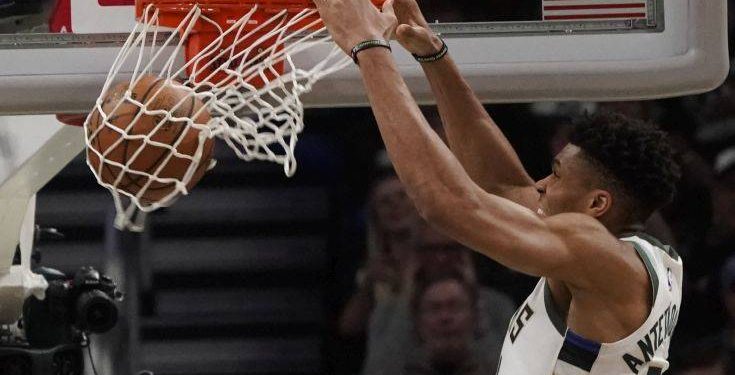 NBA: Η επιστροφή στο Μιλγουόκι και το σύνθημα νίκης του Γιάννη