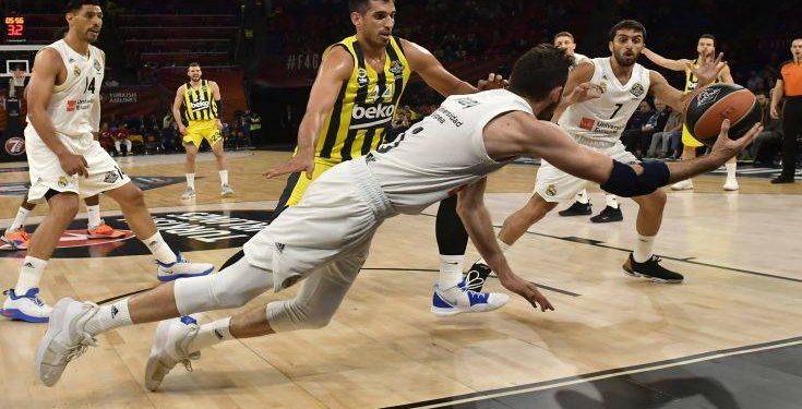 Η «Βασίλισσα» σκόρπισε τη Φενέρ και κατέκτησε την τρίτη θέση στο Final 4