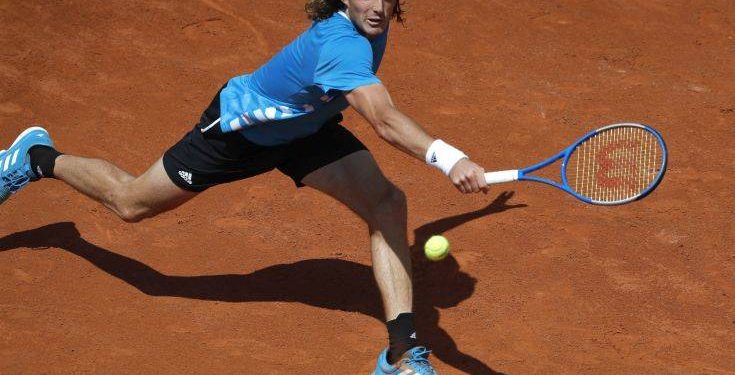 Στέφανος Τσιτσιπάς: Στον τρίτο γύρο του Roland Garros, νίκησε 3-1 σετ τον Ντέλιεν