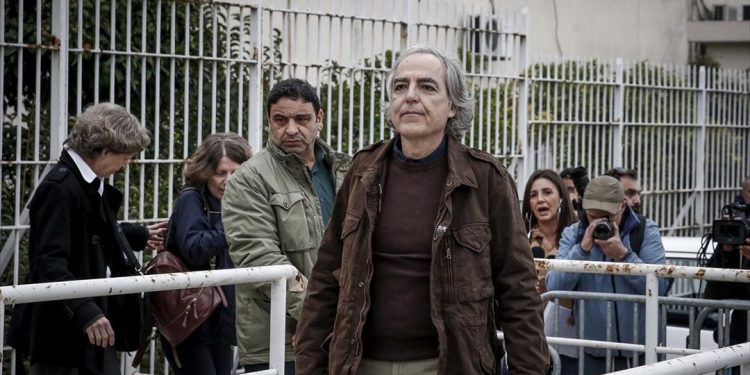 Ανέστειλε την απεργία πείνας ο Δ. Κουφοντίνας