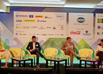 Augmented Reality στη διαχείριση αποθήκης από την Coca-Cola Τρία Έψιλον