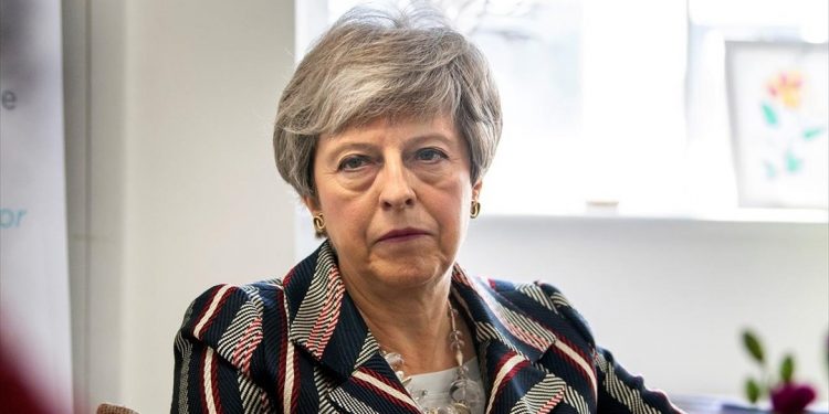 BBC: Εν αναμονή νέων παραιτήσεων από την κυβέρνηση της Μέι