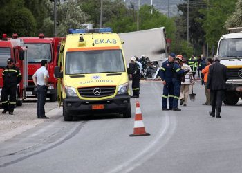 Πληροφορίες για δυο νεκρούς στο τροχαίο με το βυτιοφόρο – News.gr