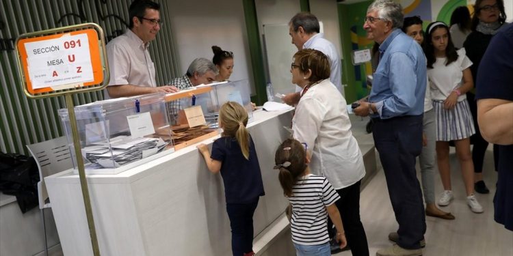 Die Welt: Υψηλότερη σε σχέση με το 2014 η προσέλευση στις ευρωεκλογές