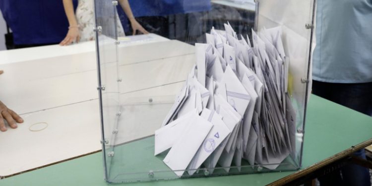 ΕΚΛΟΓΕΣ 2019: Πόσες έδρες παίρνουν τα κόμματα βάσει του exit poll