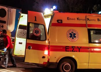 Αυτοκίνητο παρέσυρε δύο πεζούς στο Αγρίνιο