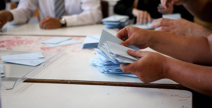 Προτείνεται αμοιβή για τα μέλη των εφορευτικών επιτροπών μετά τις απουσίες
