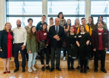 Μαθητές από την Άρτα χτίζουν Γέφυρες με την Ευρώπη