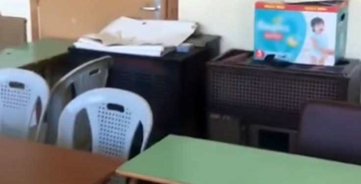 Εκλογές 2019: Άθλιες συνθήκες σε εκλογικό κέντρο της Κοζάνης