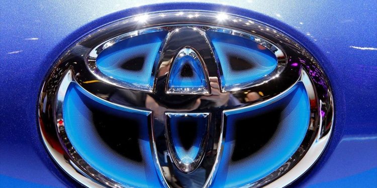 Κατά μέτωπον επίθεση στον Τραμπ από την Toyota