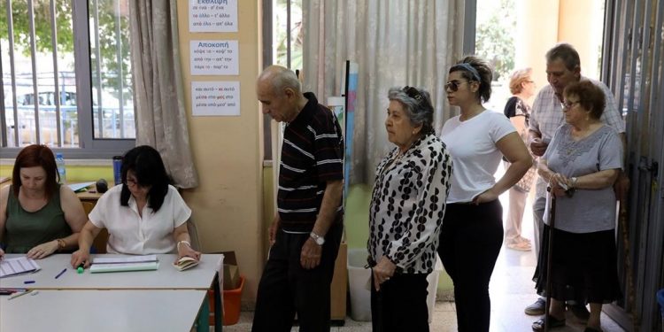 Κύπρος: Από δύο έδρες ΔΗΣΥ και ΑΚΕΛ, από μία ΔΗΚΟ και ΕΔΕΚ