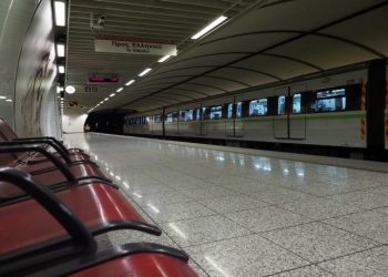 Στάση εργασίας σε μετρό, ηλεκτρικό και τραμ