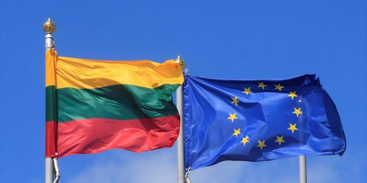 Νέο πρόεδρο εκλέγουν οι 2,5 εκατ. ψηφοφόροι στη Λιθουανία