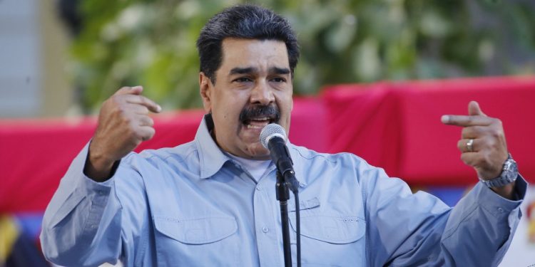 ΒΕΝΕΖΟΥΕΛΑ: Πρόωρες εκλογές προτείνει ο Μαδούρο