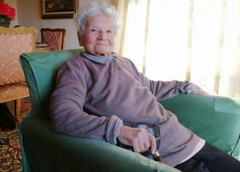 Η 97χρονη που δακρύζει ακόμα για την πατρίδα που έχασε
