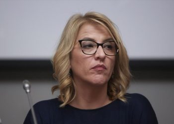 Προεκλογικό βίντεο της Ρένας Δούρου με φόντο το Μάτι