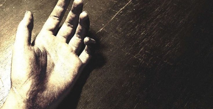 Εύβοια: Βρέθηκε νεκρός στην αυλή του σπιτιού του μετά από αρκετές ημέρες