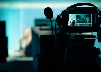 Δέκα κορυφαίοι Έλληνες παρουσιαστές που εξαφανίστηκαν από την τηλεόραση – News.gr