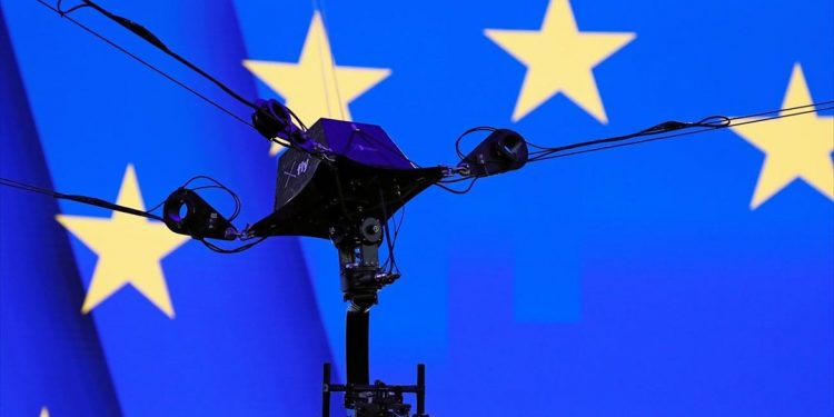 Σλοβενία: Η «κοινοπραξία» Δημοκρατικού και Λαϊκού Κόμματος την πρωτιά