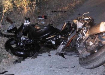 Σοβαρός τραυματισμός πυροσβέστη σε τροχαίο με μηχανή