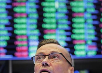 Θετικά πρόσημα στη Wall Street