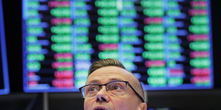 Θετικά πρόσημα στη Wall Street