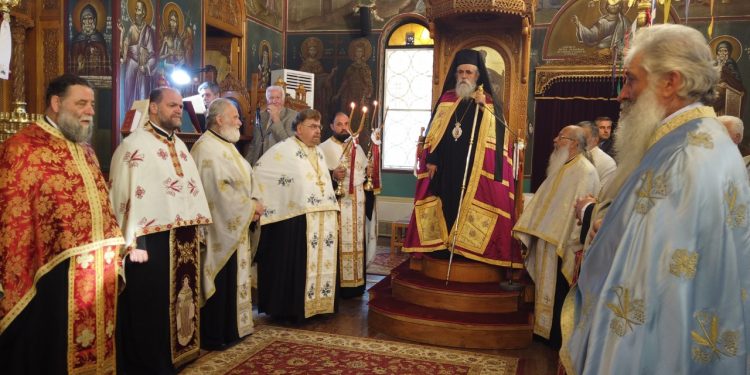 Η Ανδραβίδα εόρτασε τους Ισαποστόλους Κωνσταντίνο και Ελένη με λαμπρότητα