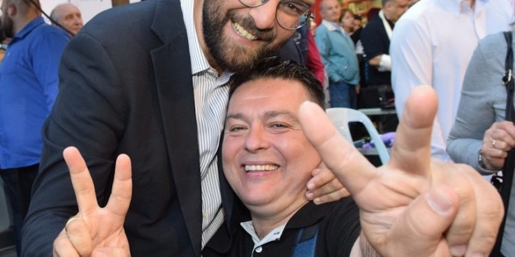 ΝΕΚΤΑΡΙΟΣ ΦΑΡΜΑΚΗΣ: “Οι μεγάλες αλλαγές γίνονται μαζί με την κοινωνία”