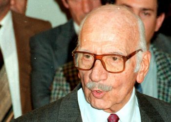 Όταν ο Ζολώτας έκανε ομιλίες στα αγγλικά χρησιμοποιώντας ελληνικές λέξεις