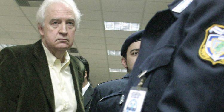 Οι άδειες των μελών της «17Ν» και η ξεχωριστή περίπτωση του Αλέξανδρου Γιωτόπουλου