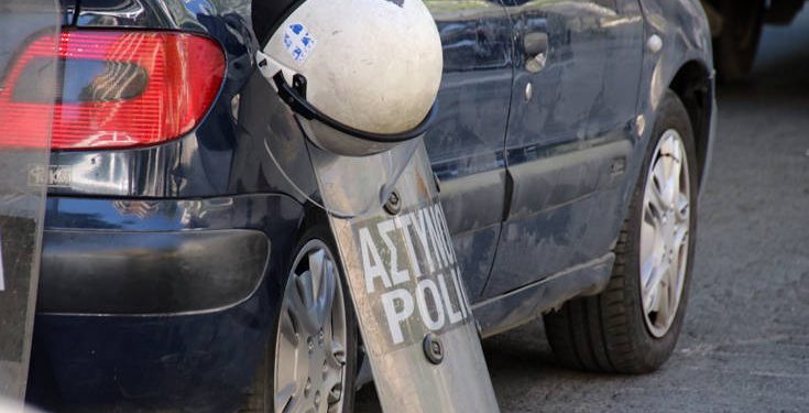 Εκλογές 2019: Επίθεση στο εκλογικό περίπτερο της Χρυσής Αυγής στα Καμίνια