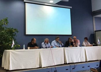 Οι Ναυταθλητικοί Όμιλοι Καλλιθέας κρούουν καμπανάκι για την κατάσταση της μαρίνας