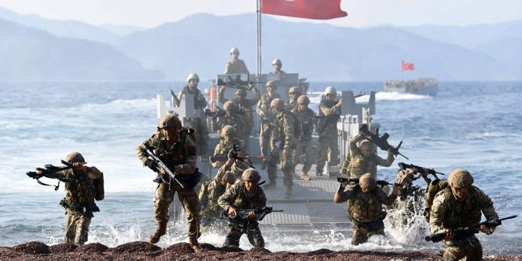 Φωτογραφίες από την απόβαση των Τούρκων σε Μεσόγειο και Αιγαίο – News.gr